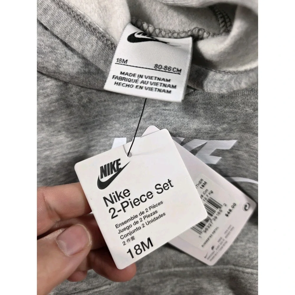NWT‎ Nike Fleece Sportswear Hoodie and Jogger Tracksuit Set Heather Gray 18M - Picture 3 of 5